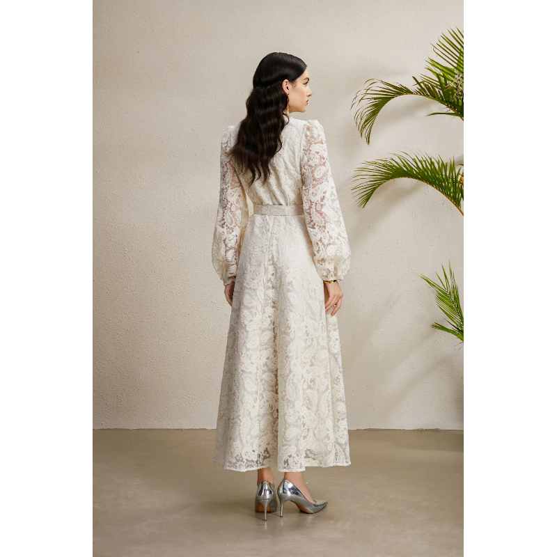 Lantern sleeve autumn stereoscopic lace cstand collar dress