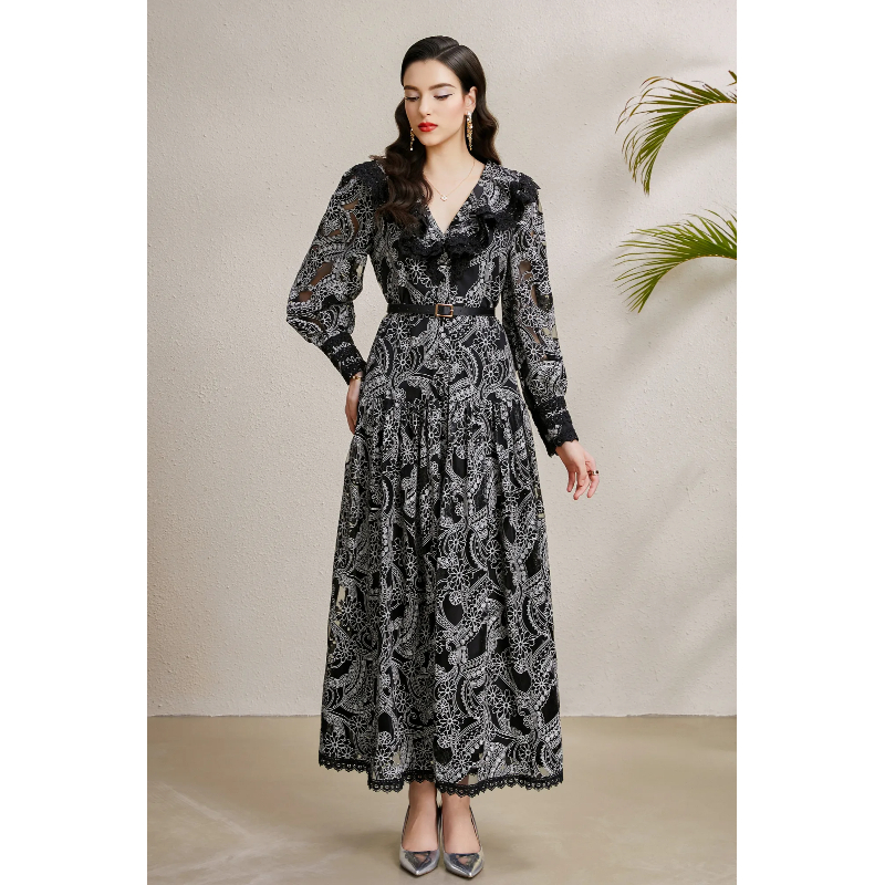 Long lace V-neck waves hollow autumn dress