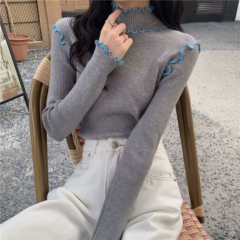 Long sleeve knitted sweet autumn and winter sweater for women