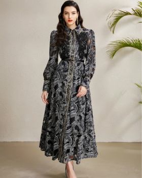 Corsage lace hollow golden edge autumn dress