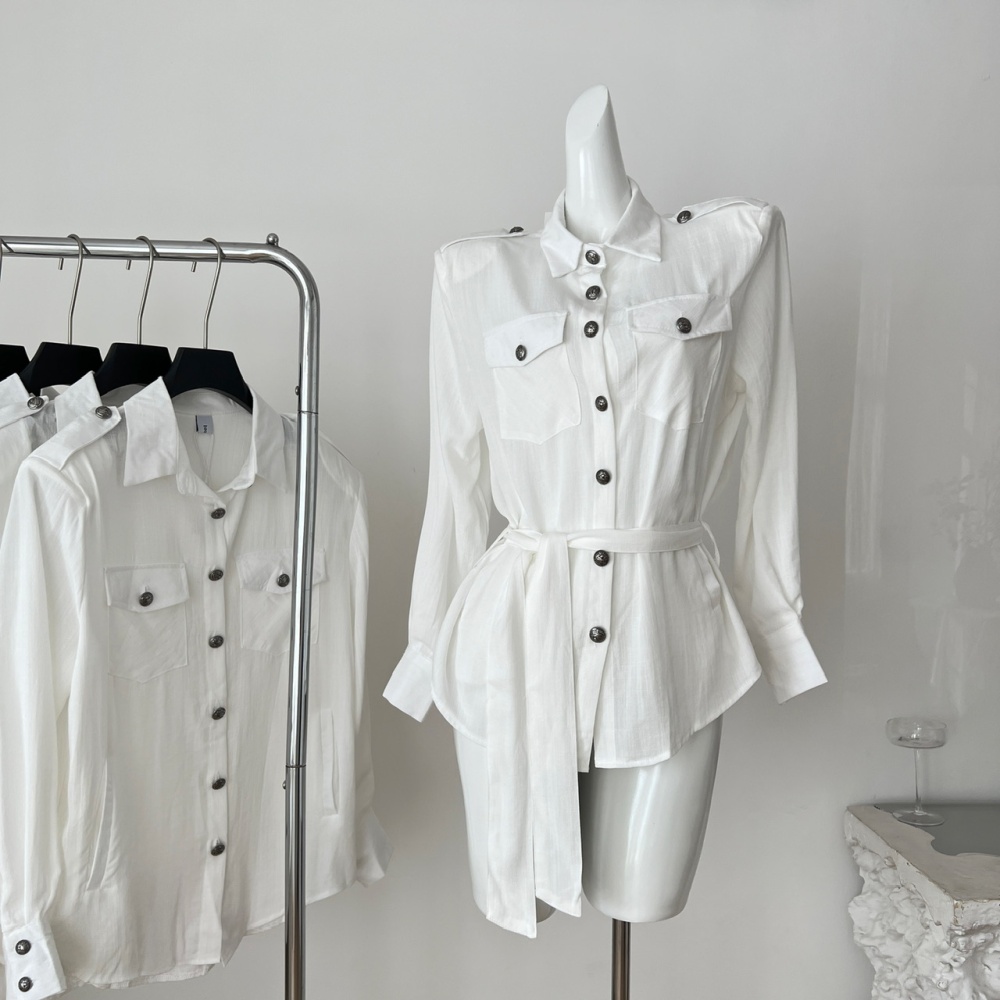 White flax shirt long sleeve belt