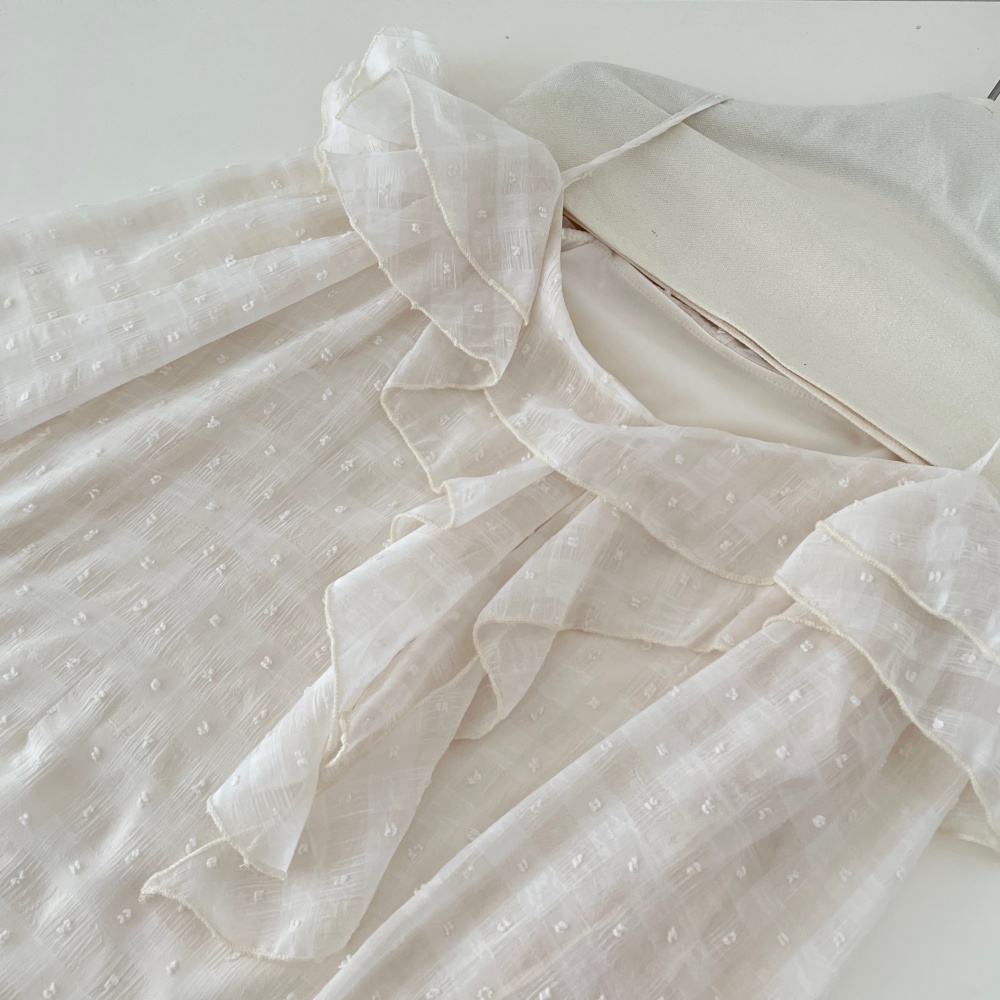 Autumn flat shoulder lotus leaf edges shirt for women