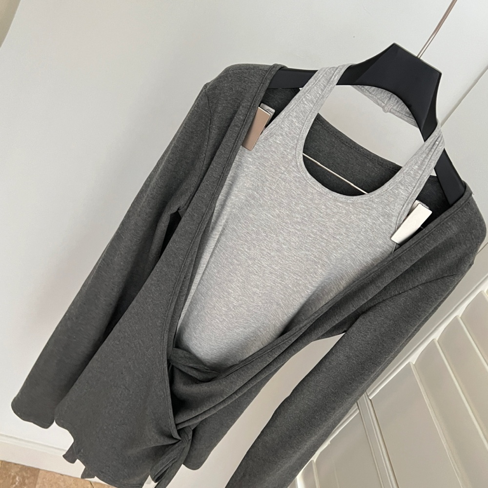V-neck knitted dress long sleeve halter vest a set