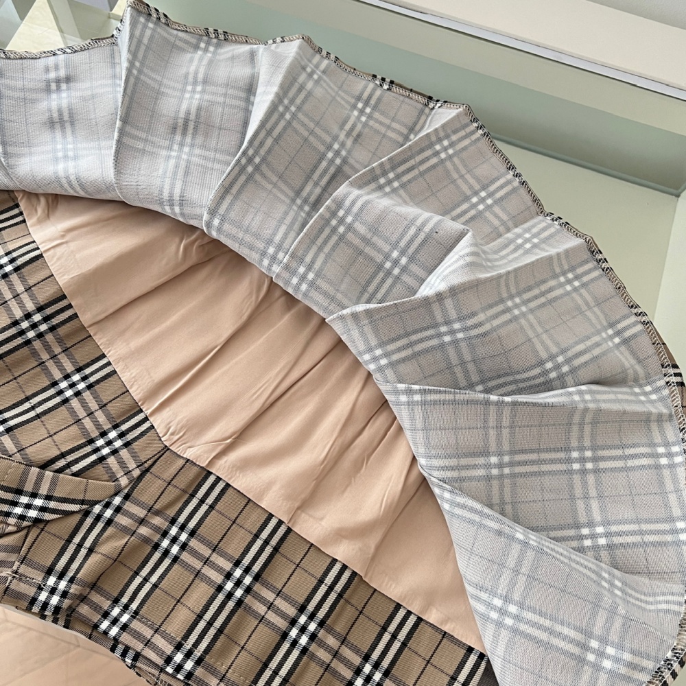 Slim short sleeve tops pleated skirt a set