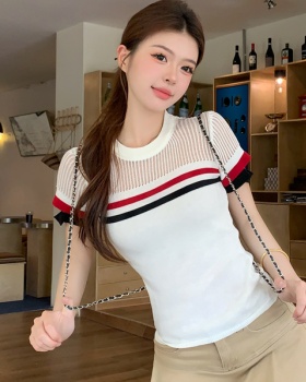 Short sleeve inside the ride slim pinched waist tops for women
