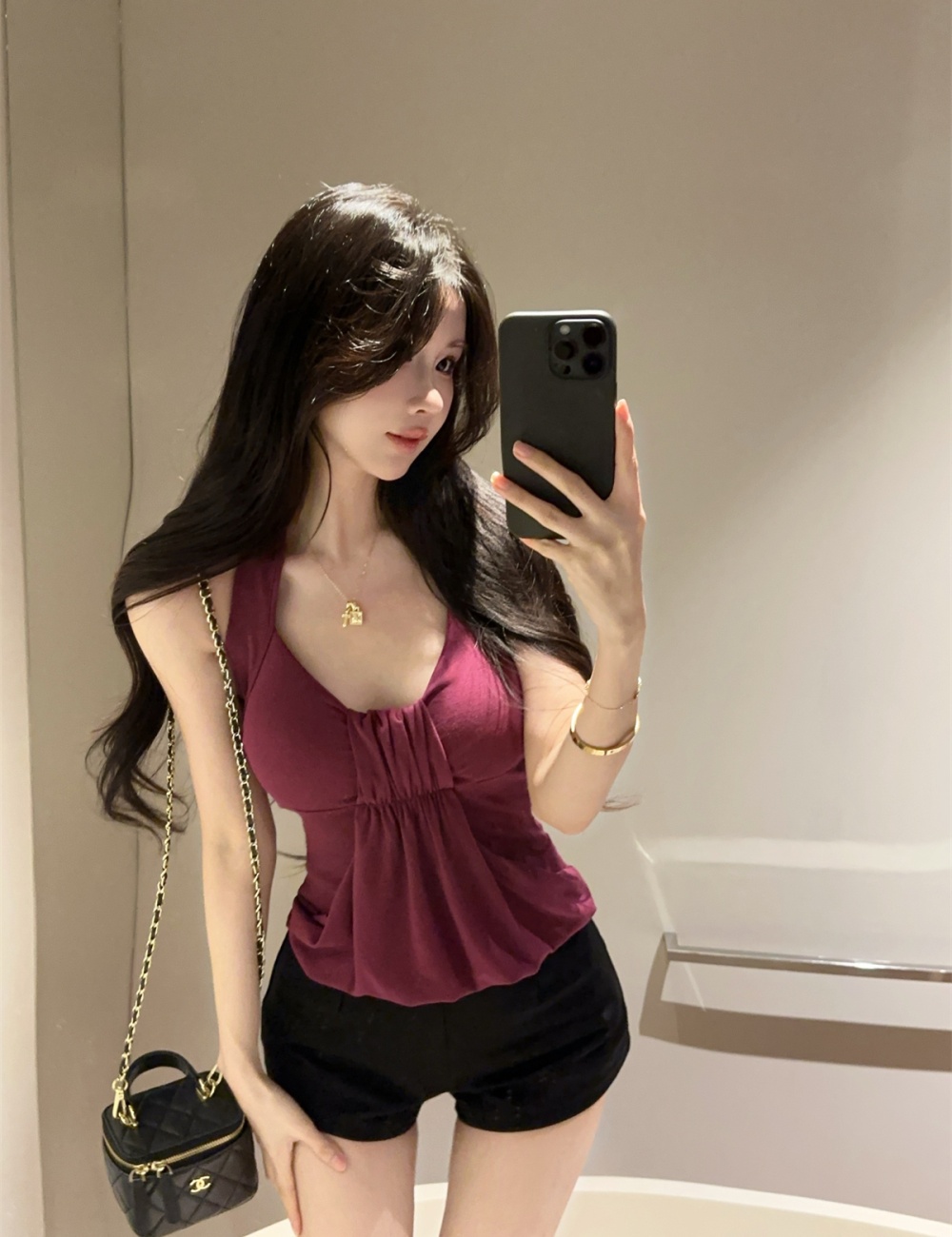 Slim butterfly enticement chain sling halter vest