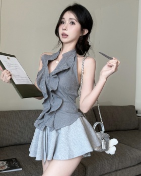 Sleeveless tops pinched waist short skirt a set