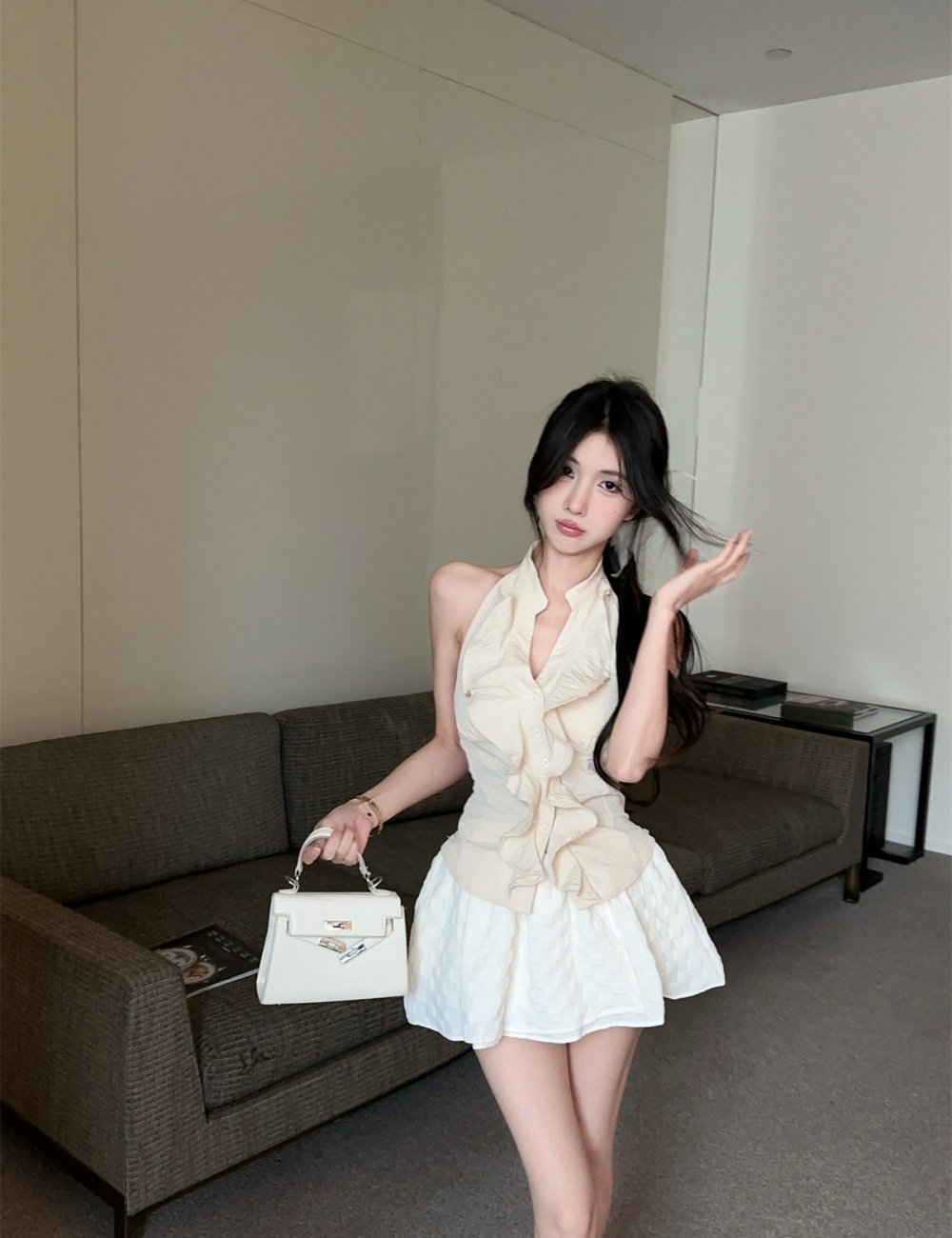 V-neck tops pinched waist short skirt a set for women