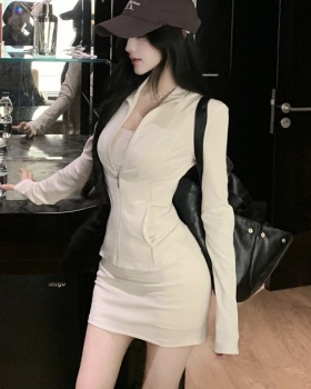 Slim sports tops cozy skirt a set