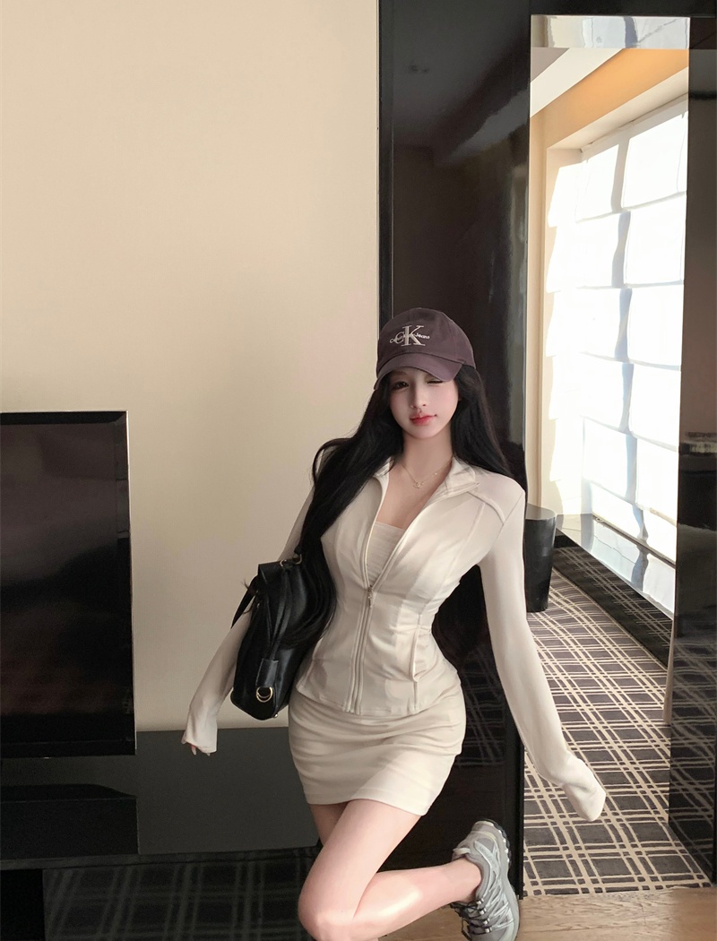 Slim sports tops cozy skirt a set