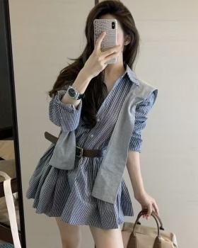 Plaid wool cap long sleeve belt