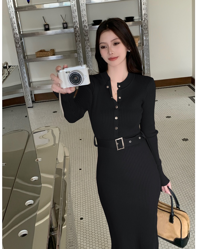 Temperament round neck with belt knitted Korean style dress