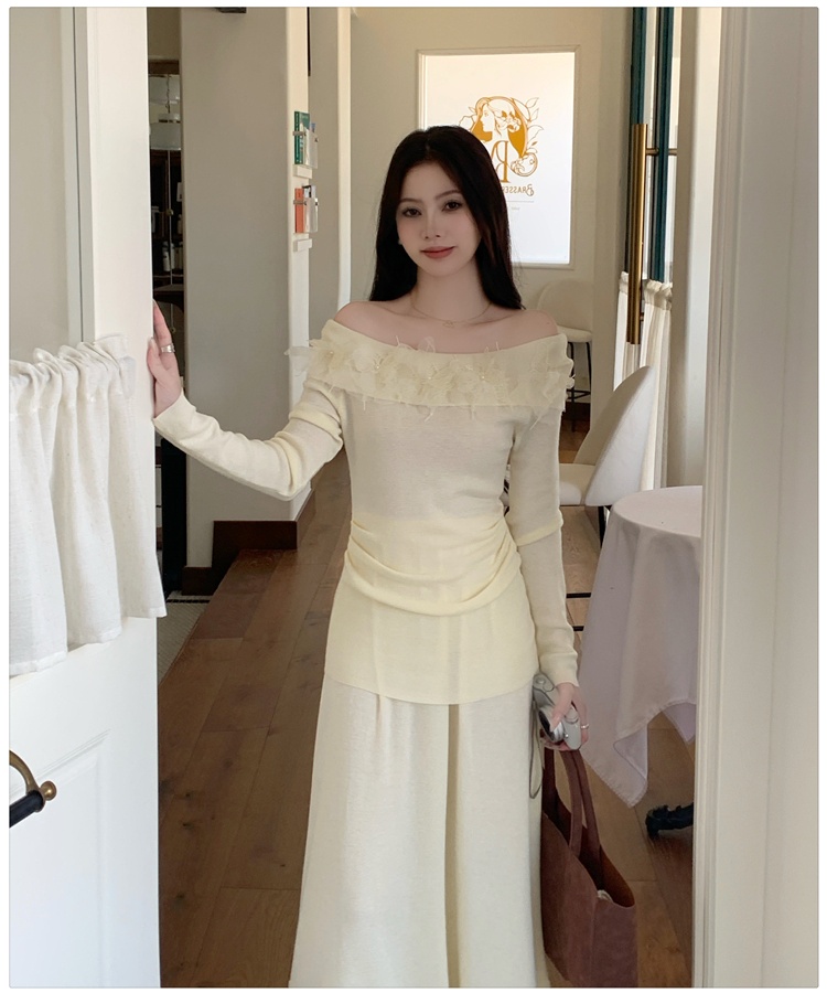 Slim knitted skirt flowers flat shoulder tops a set