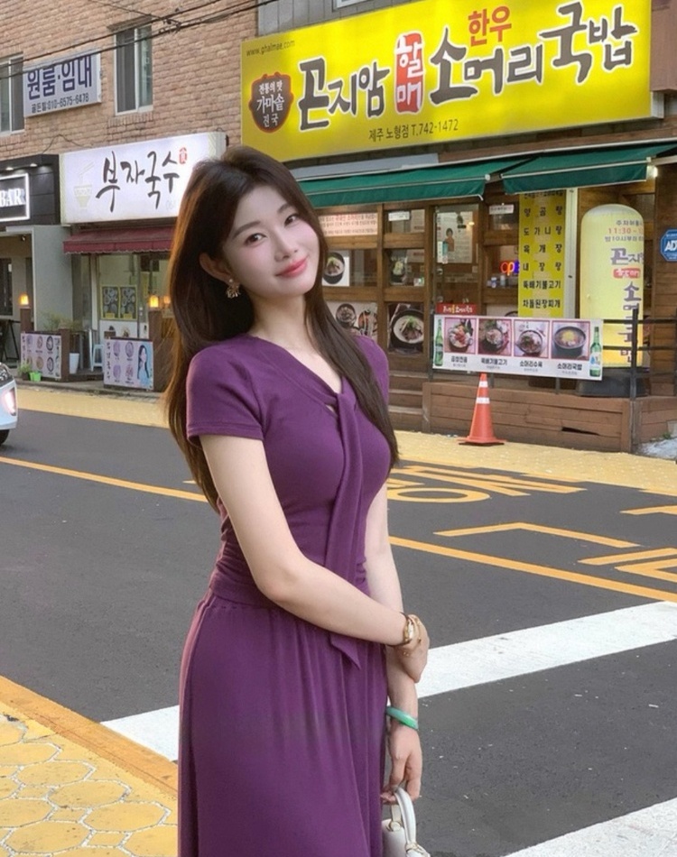 V-neck lazy T-shirt temperament skirt 2pcs set for women