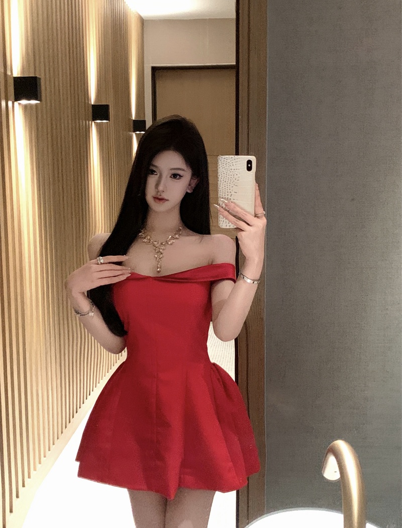 Seaside vacation pinched waist flat shoulder dress