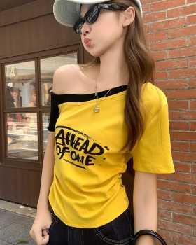 Pseudo-two T-shirt tops for women