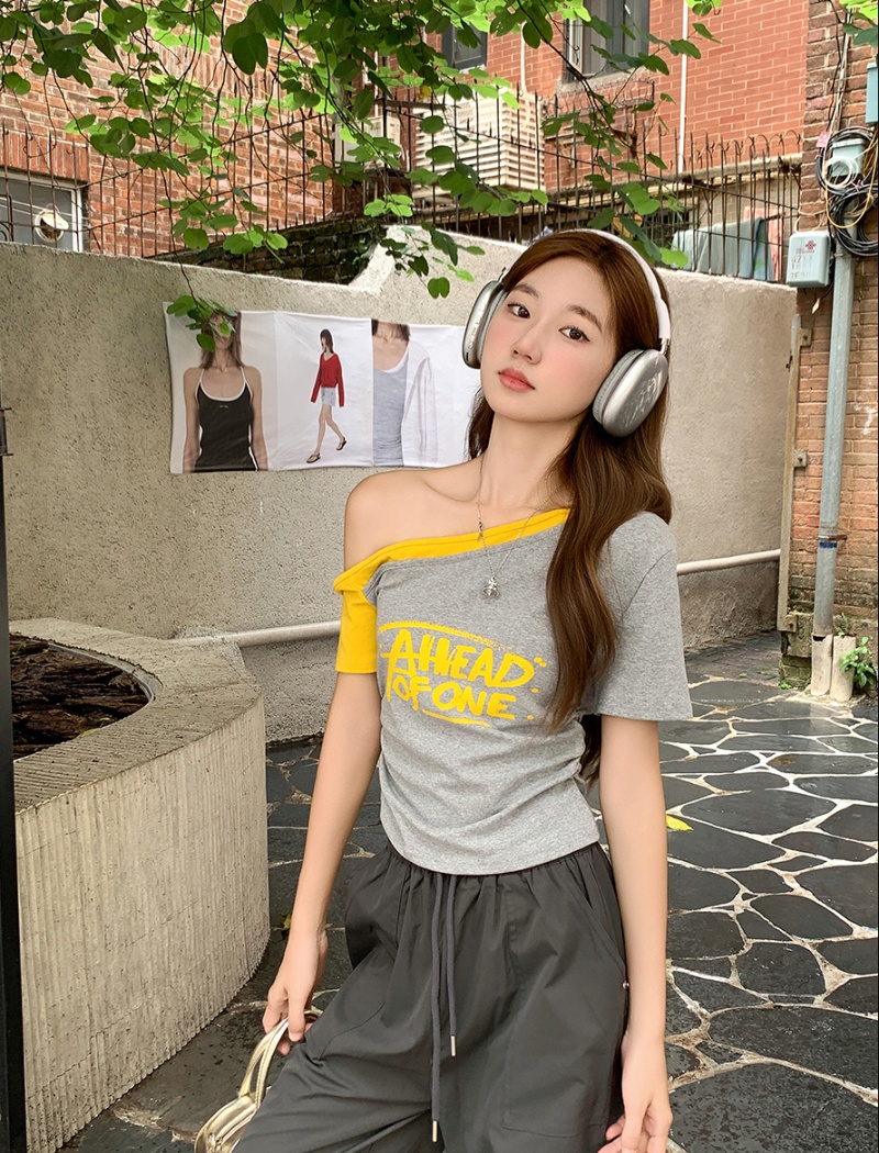Pseudo-two T-shirt tops for women