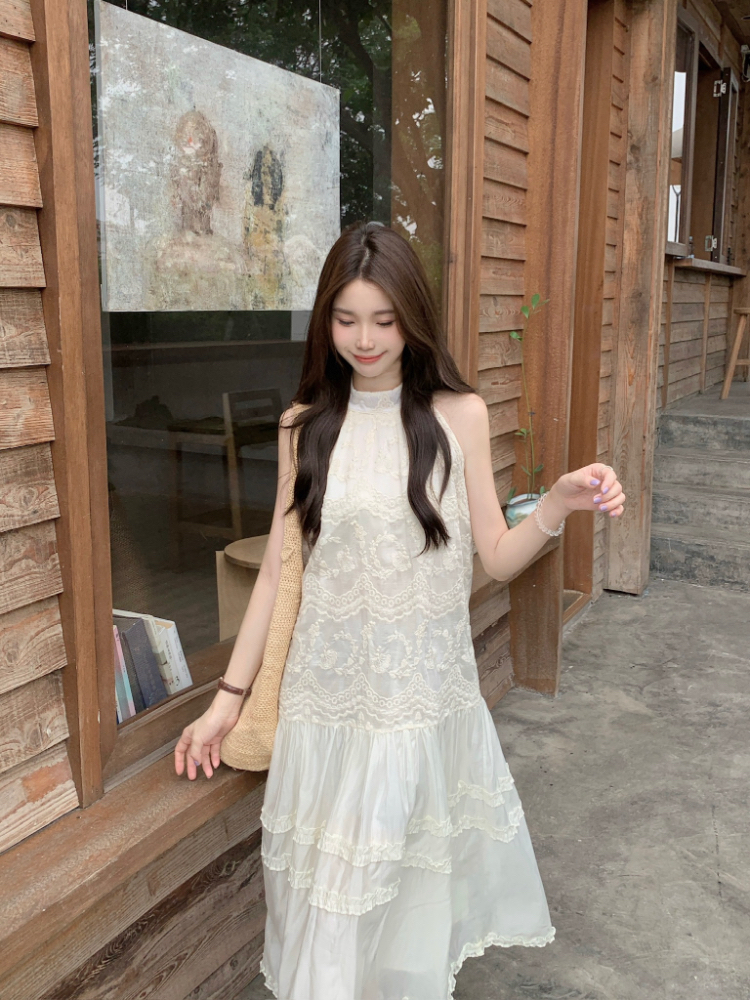 Sleeveless simple long loose embroidery wood ear dress