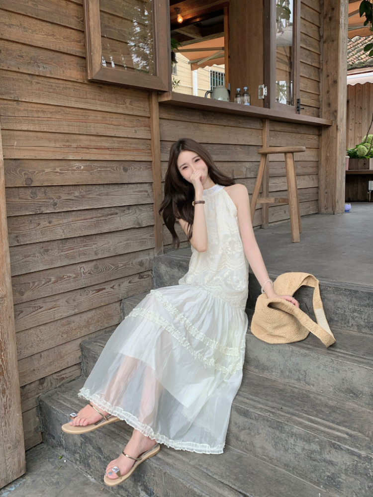 Sleeveless simple long loose embroidery wood ear dress