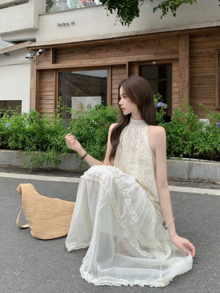 Sleeveless simple long loose embroidery wood ear dress