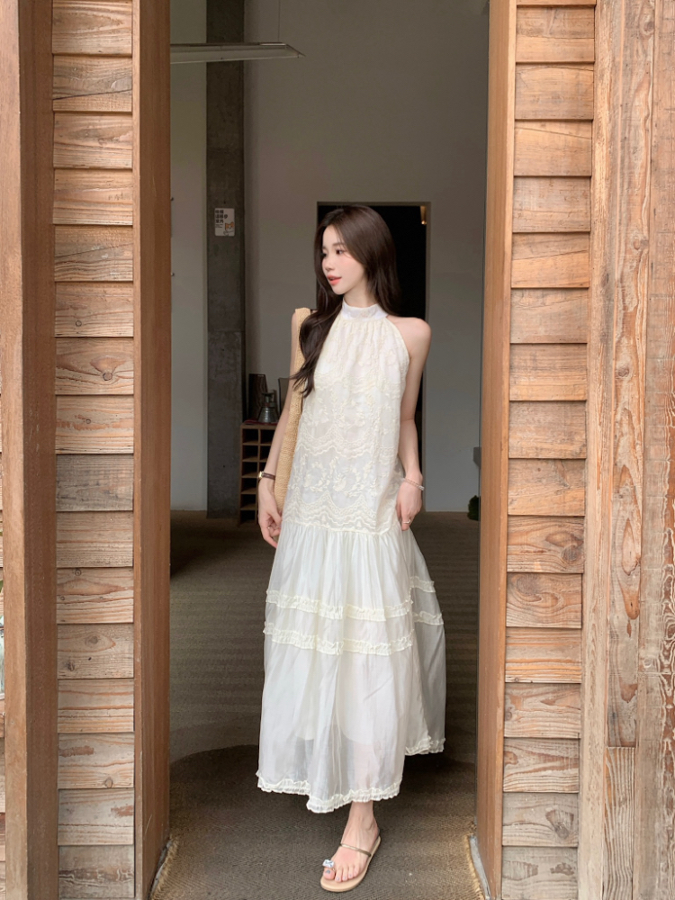 Sleeveless simple long loose embroidery wood ear dress