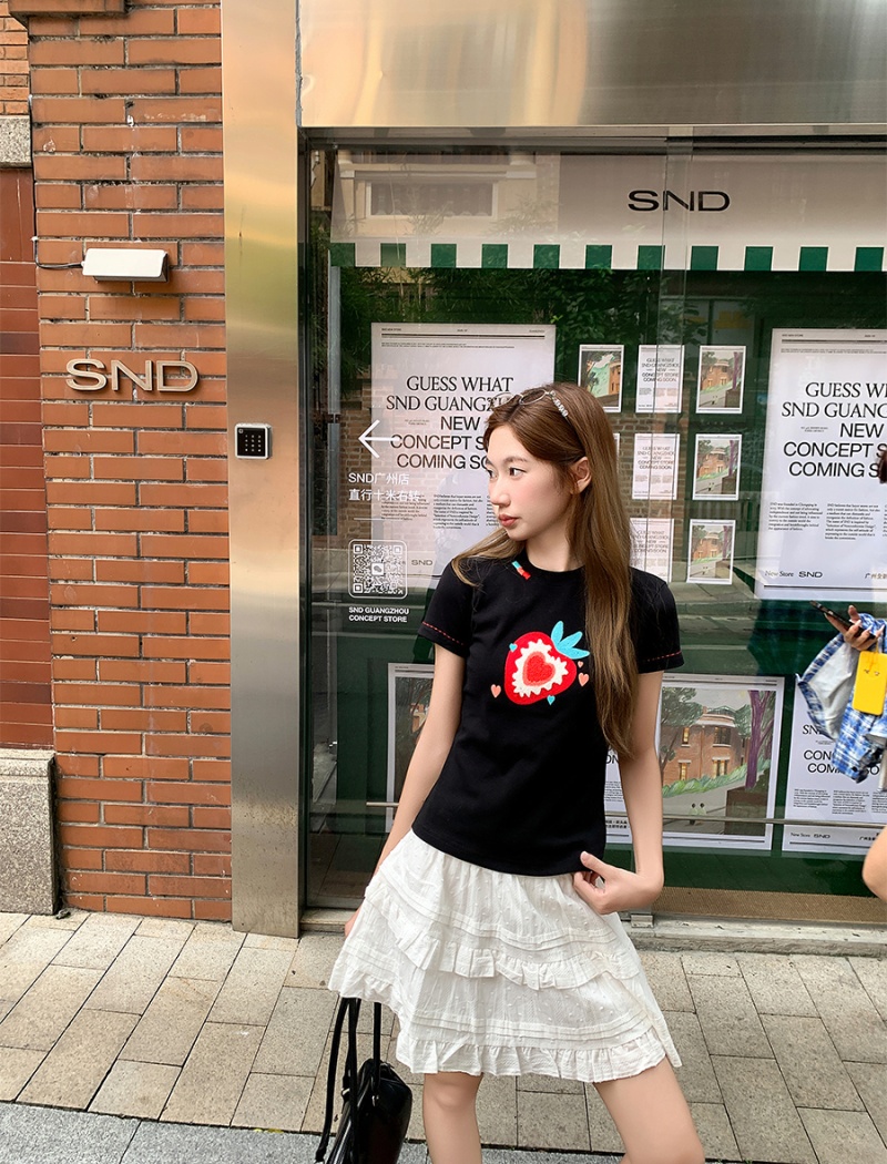 Strawberries white T-shirt American style tops for women