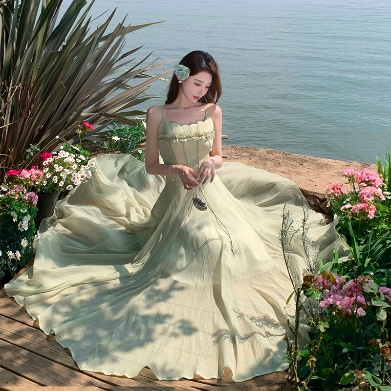 Big skirt was white beach dress green chest pad long dress