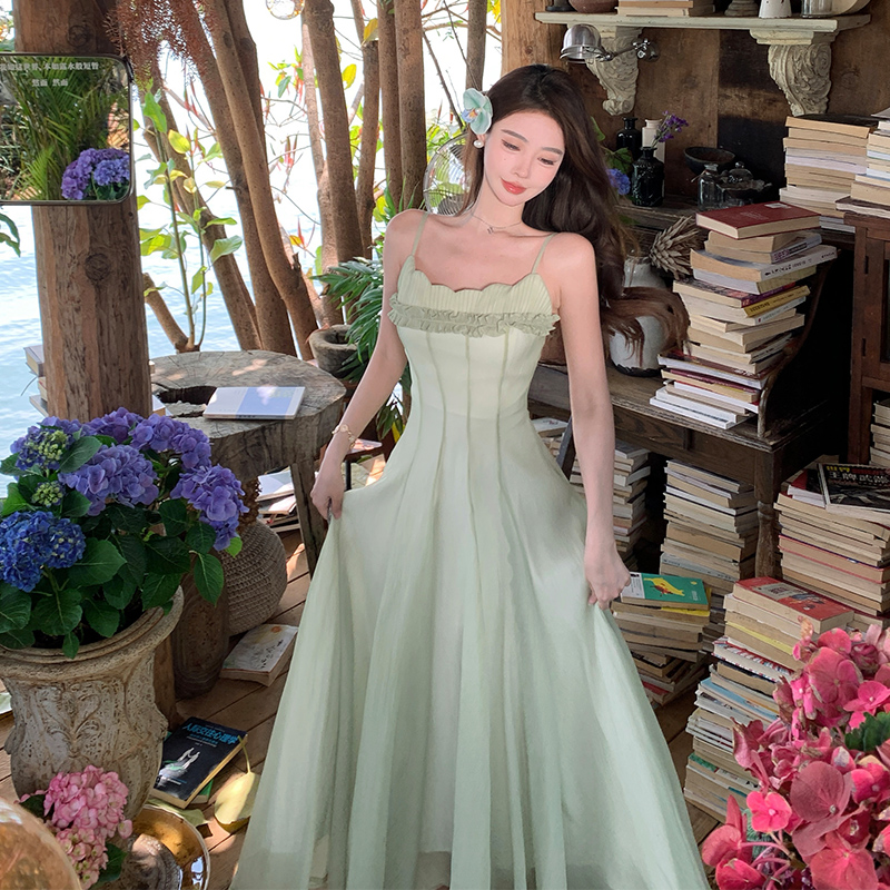 Big skirt was white beach dress green chest pad long dress