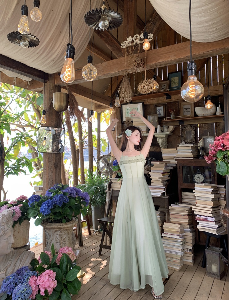 Big skirt was white beach dress green chest pad long dress