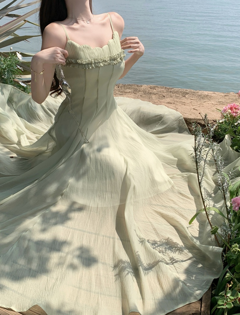 Big skirt was white beach dress green chest pad long dress