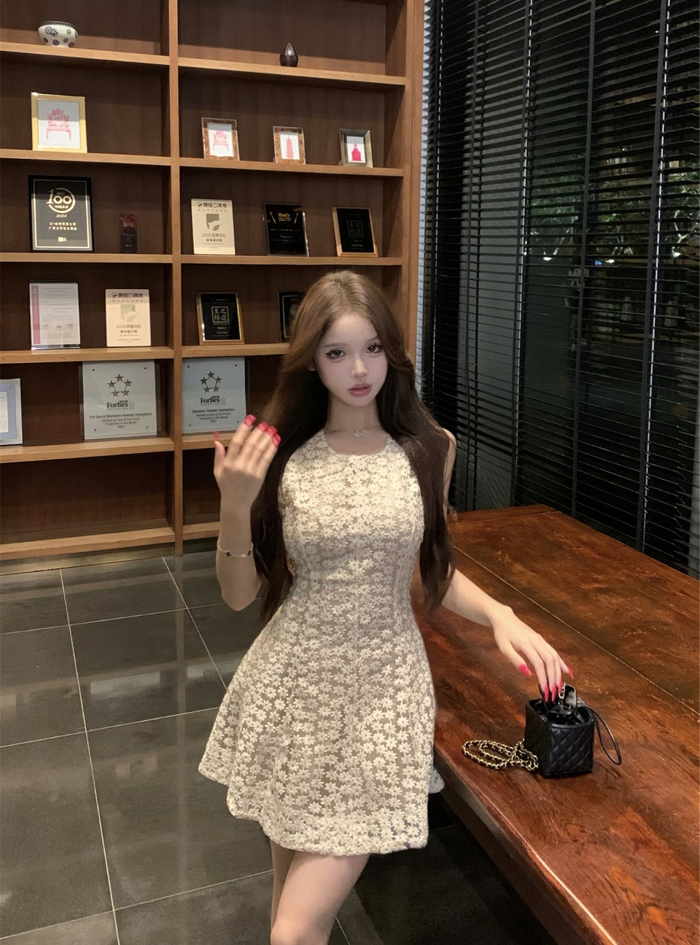 Embroidery daisy lace jacquard slim dress