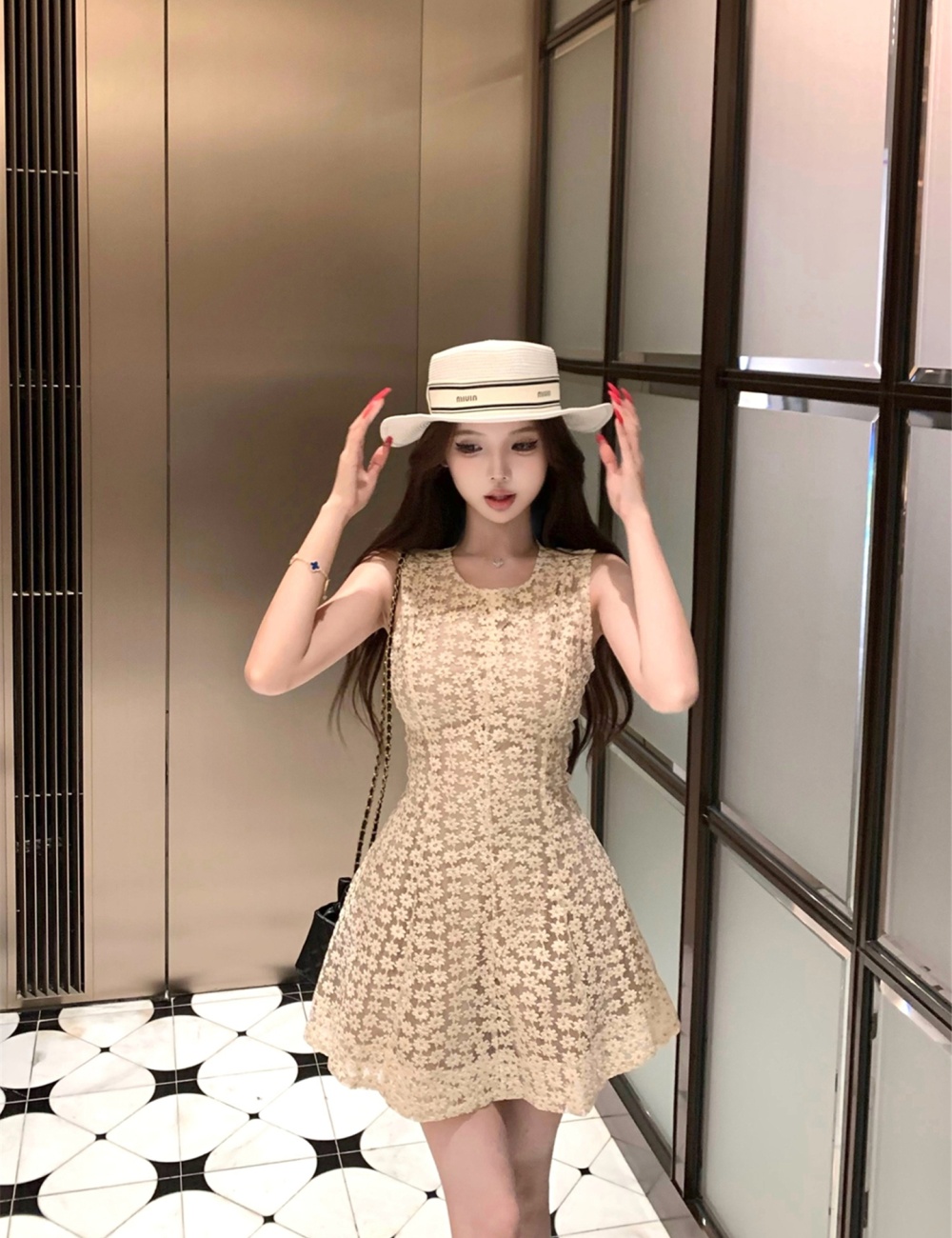 Embroidery daisy lace jacquard slim dress