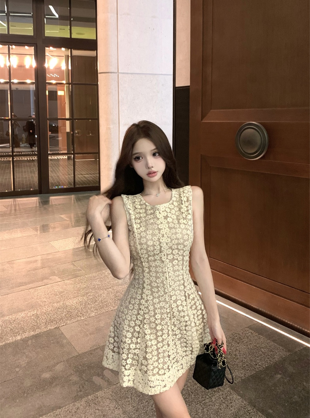 Embroidery daisy lace jacquard slim dress
