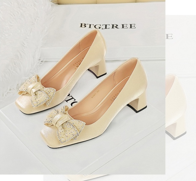 Banquet satin thick Korean style low shoes for women
