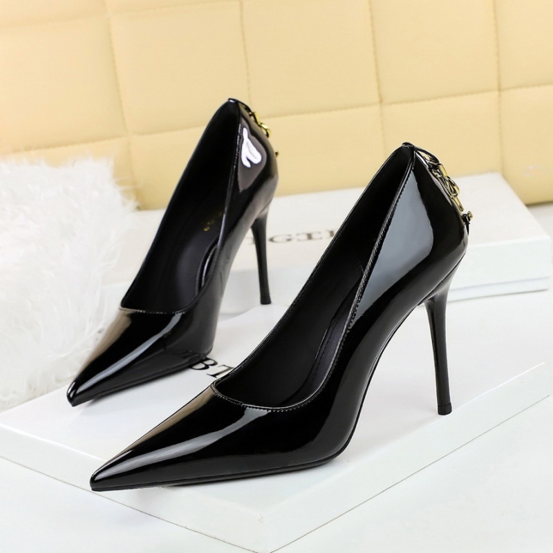 Temperament low sexy autumn European style fine-root shoes