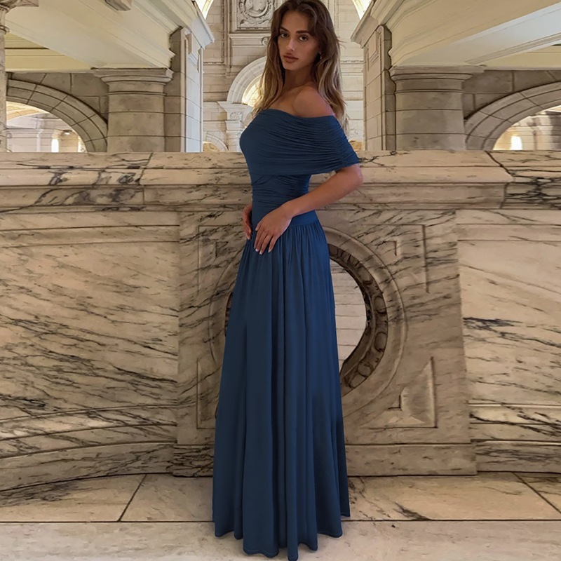 Horizontal collar pure temperament dress