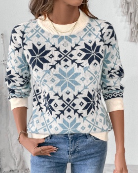 Snowflake autumn and winter round neck long sleeve sweater