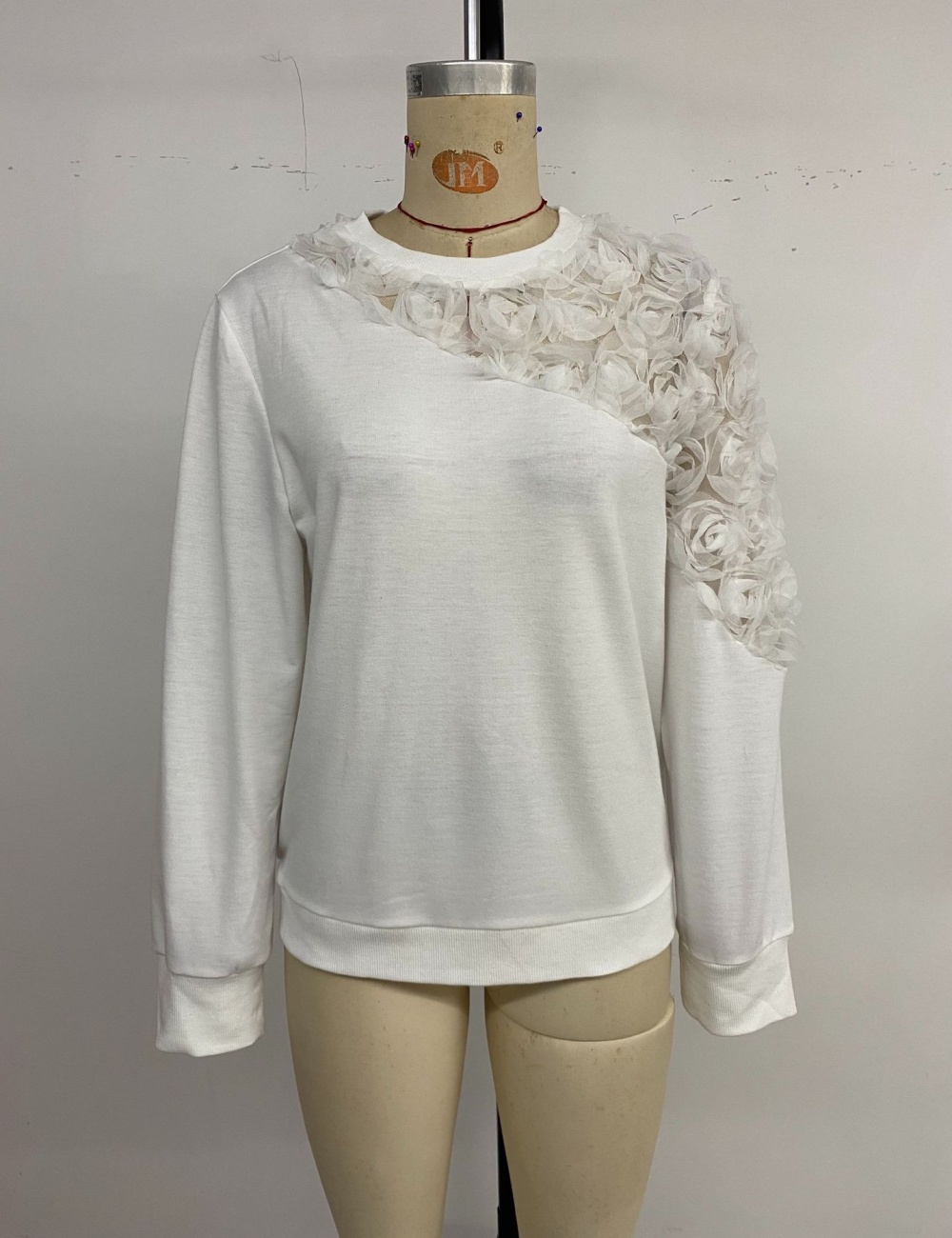 Stereoscopic elegant long sleeve hoodie for women