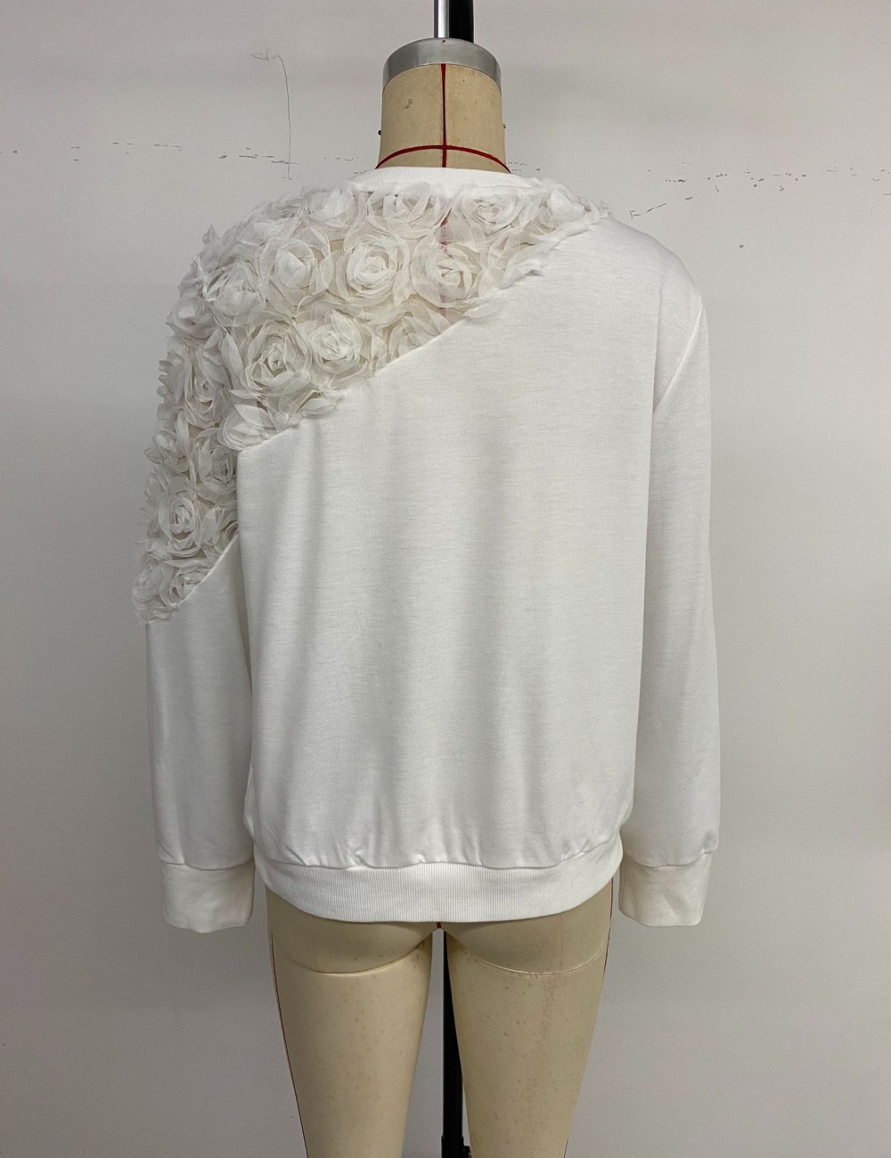 Stereoscopic elegant long sleeve hoodie for women