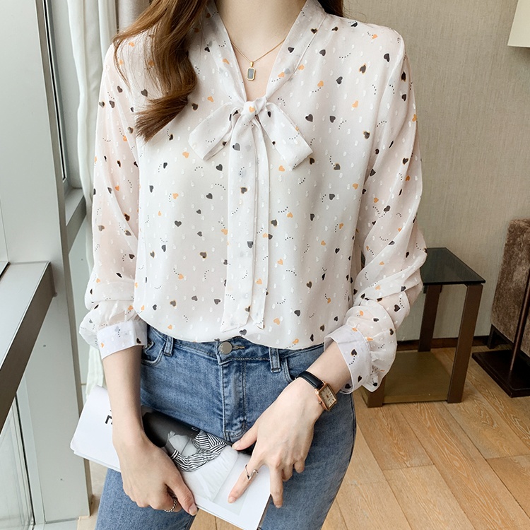 Wears outside floral bottoming shirt bow small shirt for women