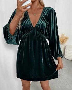 Elegant autumn and winter lantern sleeve dress for women