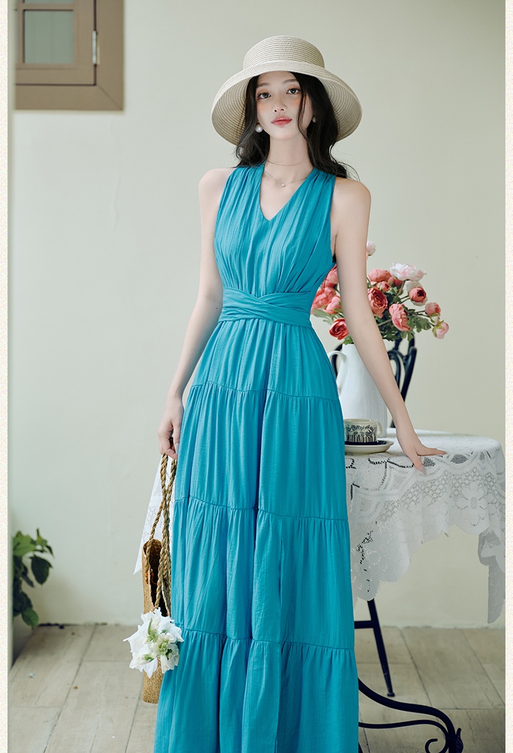 Big skirt pinched waist vacation halter dress