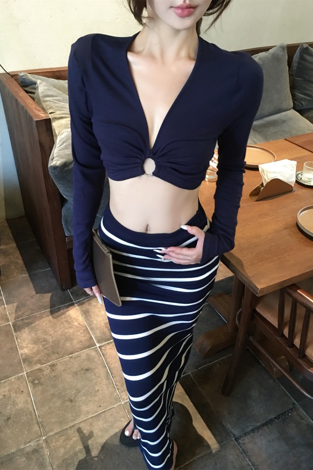 V-neck slim spicegirl T-shirt stripe short skirt a set for women