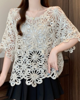 Retro lace temperament sweater Western style hollow tops