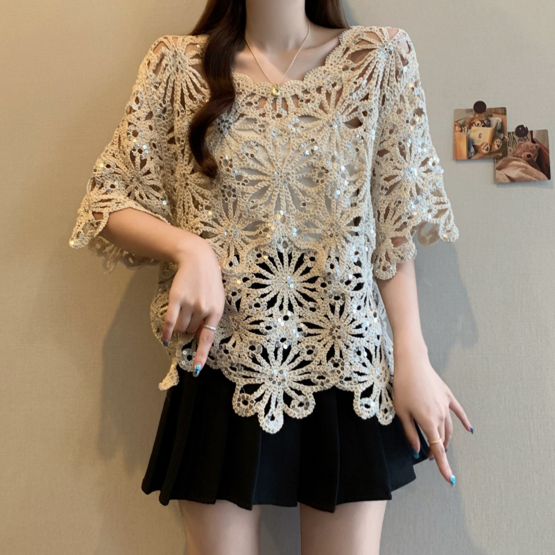 Retro lace temperament sweater Western style hollow tops