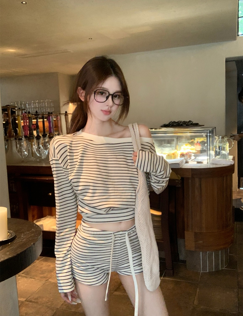 Lazy pinched waist tops autumn sloping shoulder shorts a set