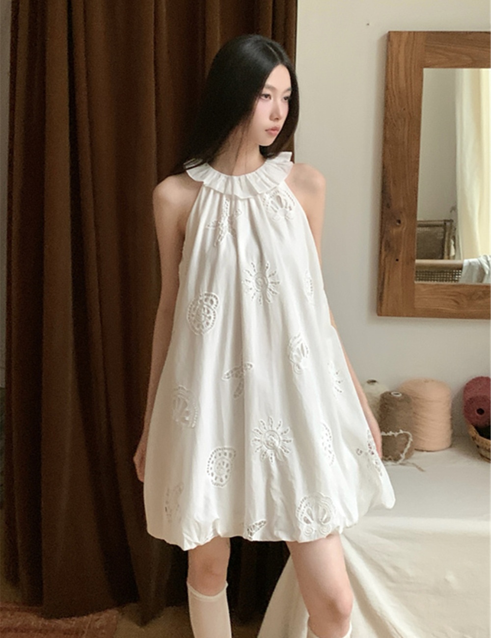 Temperament halter white vacation dress summer slim bud T-back