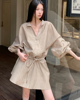 V-neck niche bat sleeve loose T-back short lazy A-line dress