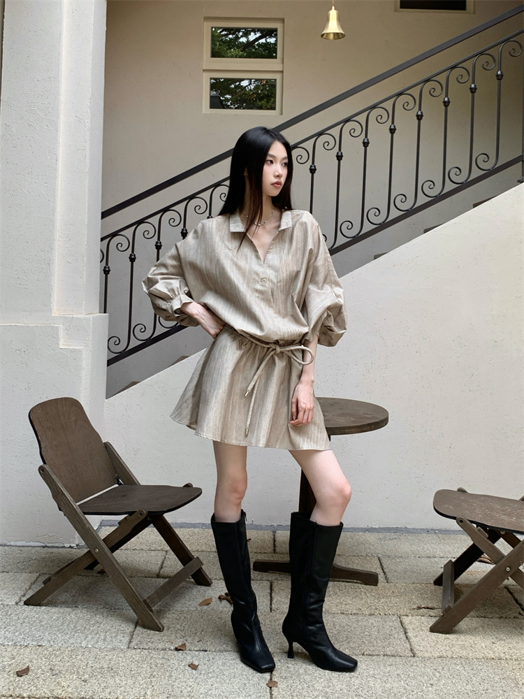 V-neck niche bat sleeve loose T-back short lazy A-line dress