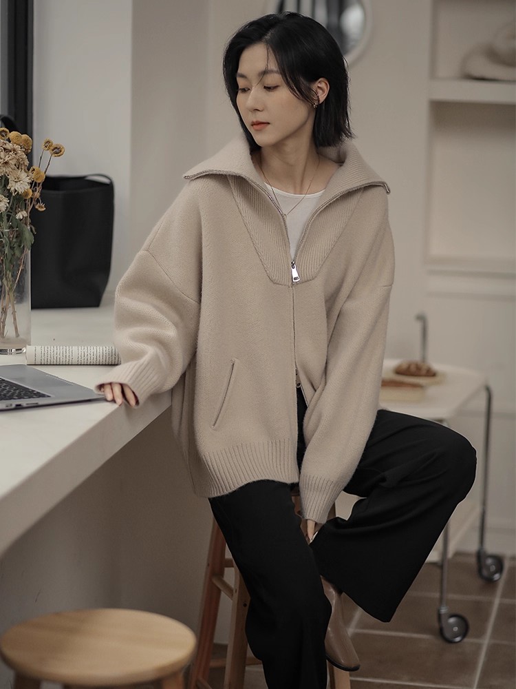 Autumn large lapel sweater zip loose cardigan for women